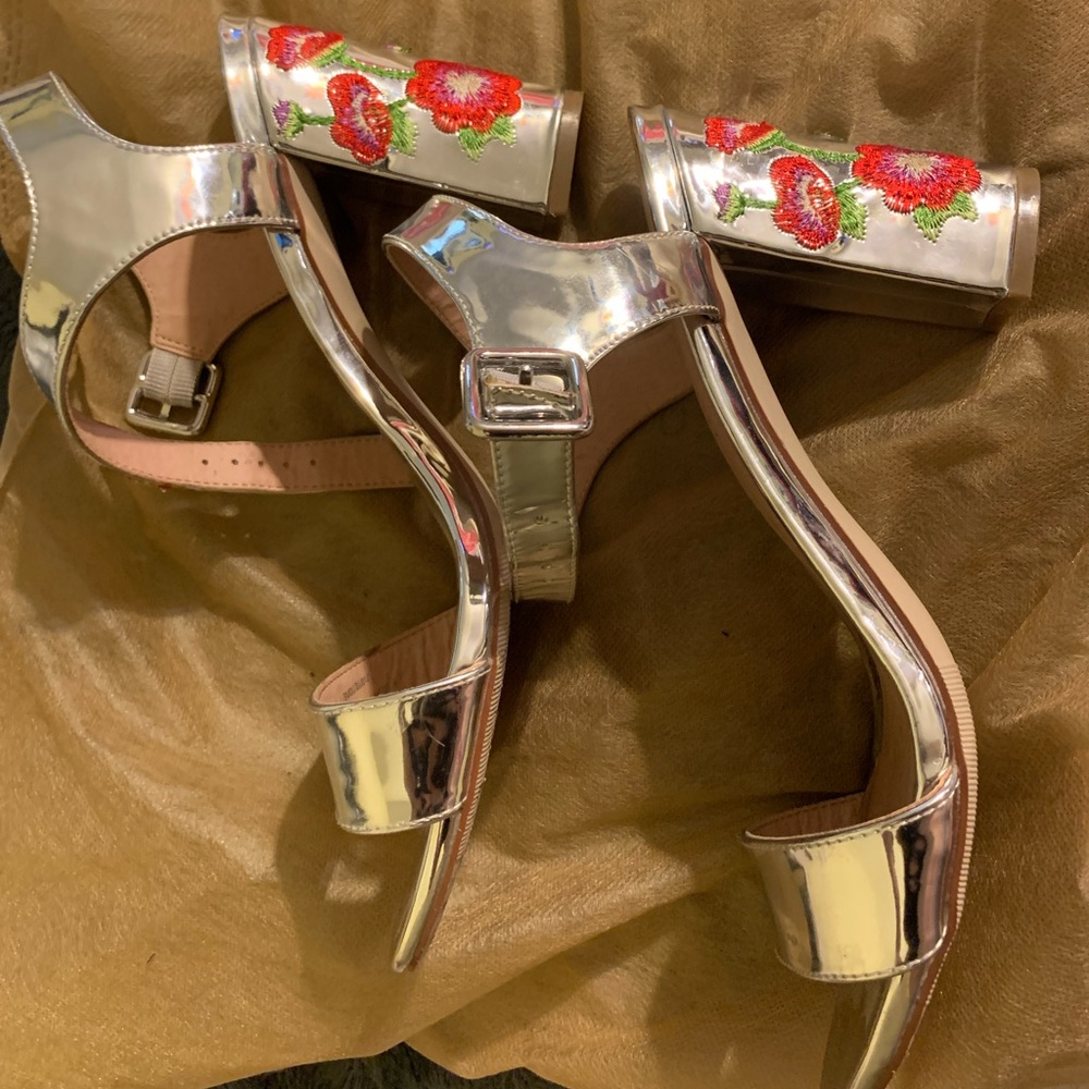 Silver Chic heels! Size 10